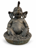 David Bromley - Bath Elephant, 27 × 37 cm, front view on white