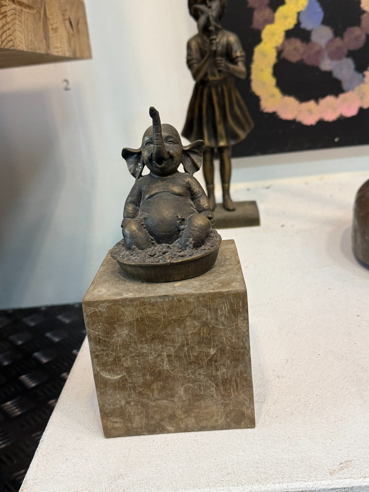 David Bromley - Elephant Brass Sculpture, 22 × 10 cm, original gallery setting
