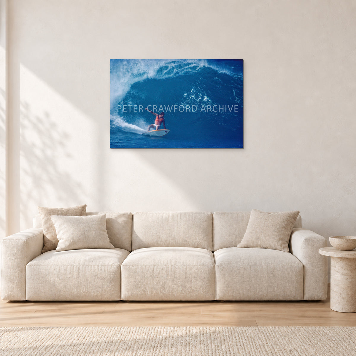 Simon Anderson, Pipeline 1981 by Peter Crawford — 90 × 60 cm, aluminium-mounted resin print, shown in a light minimalist living room.